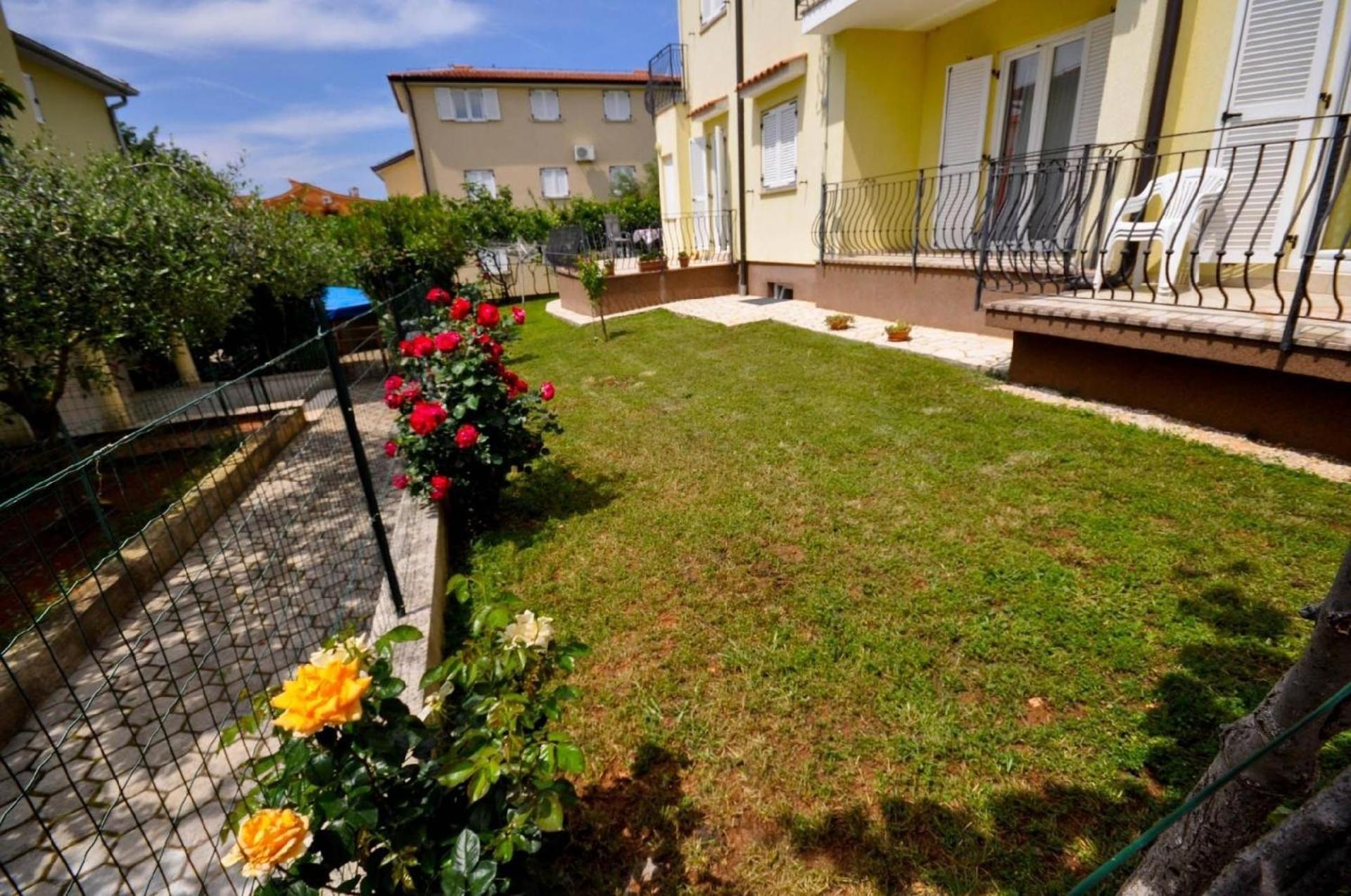 Ferienwohnung Fuer 2 Personen 30 M2 In Novigrad, Istrien Karpinjan Esterno foto